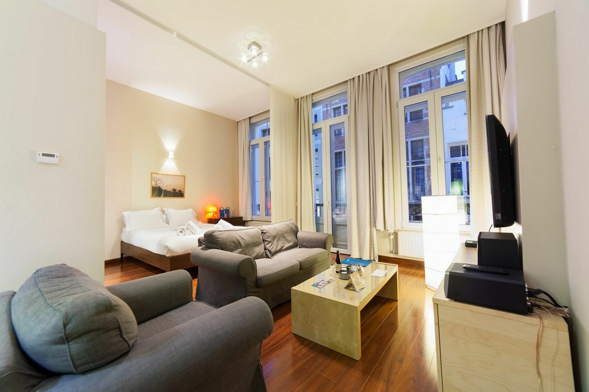 Sweet Inn Apartments - Grand Place Bruselas Exterior foto
